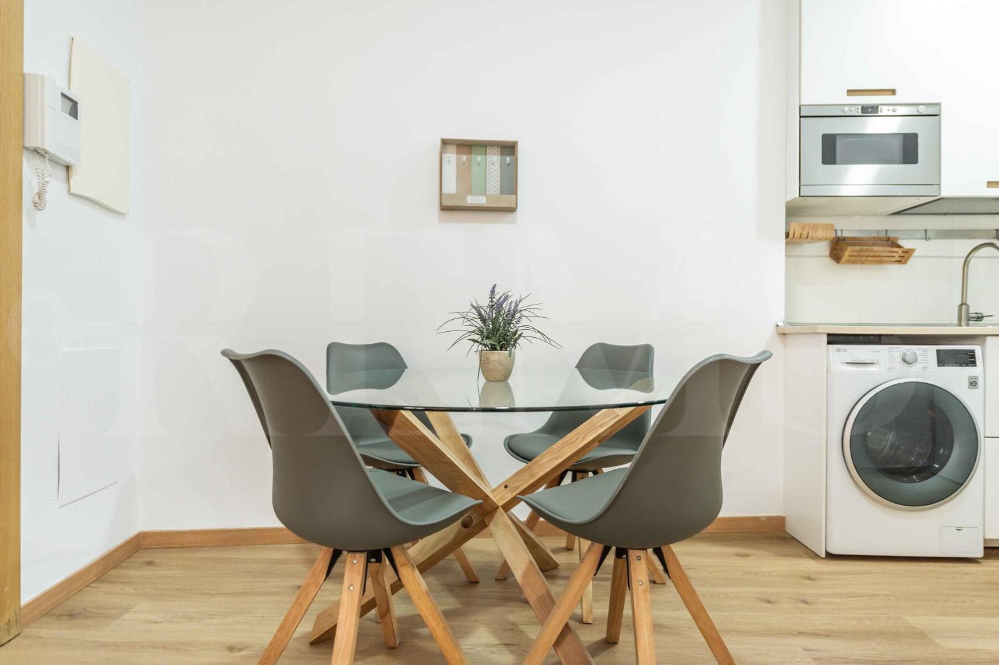 Relaxing Apartment With Parking In The Center By Rems Málaga Buitenkant foto